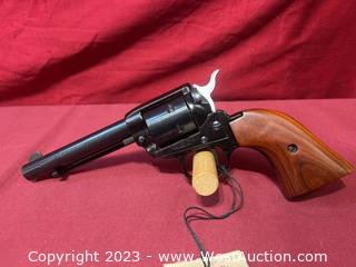  Heritage Arms, Rough Rider (Revolver) in 22LR & 22 Magnum 