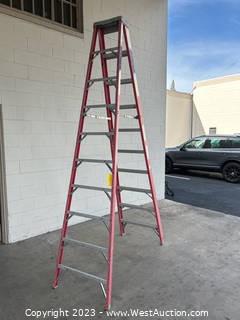 Louisville 12’ Fiberglass Ladder