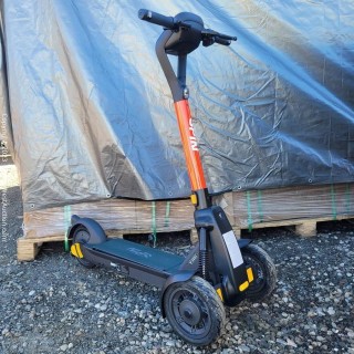 (1) Segway Tri-Wheel Electric Scooter (For Parts Only)