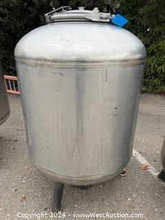 Stainless Steel 185 Gallon 30 Psi Brewing Liquid Storage Tank 