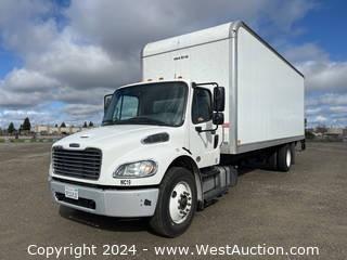 2019 Freightliner M2 106 26' Box Truck with Lift Gate 