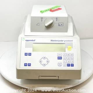 Eppendorf Mastercycler Gradient 5331 PCR Thermal Cycler with 96 Well Block, Made in Germany